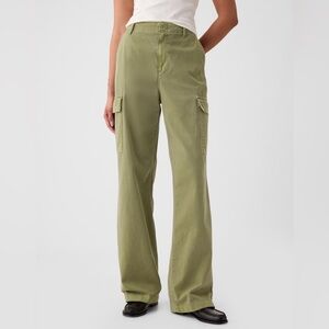 Gap Mid Rise Loose Khaki Cargo Pants Size 8